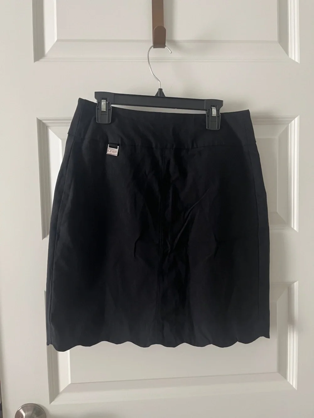 Lulu-B Black Scalloped Hem Mini Skirt - Picture 1 of 9